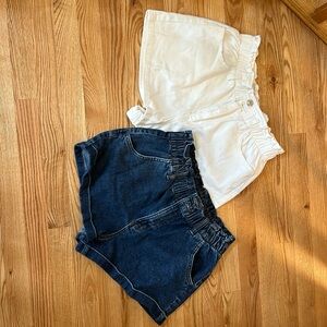 Two pairs High rise Mom short 29/30